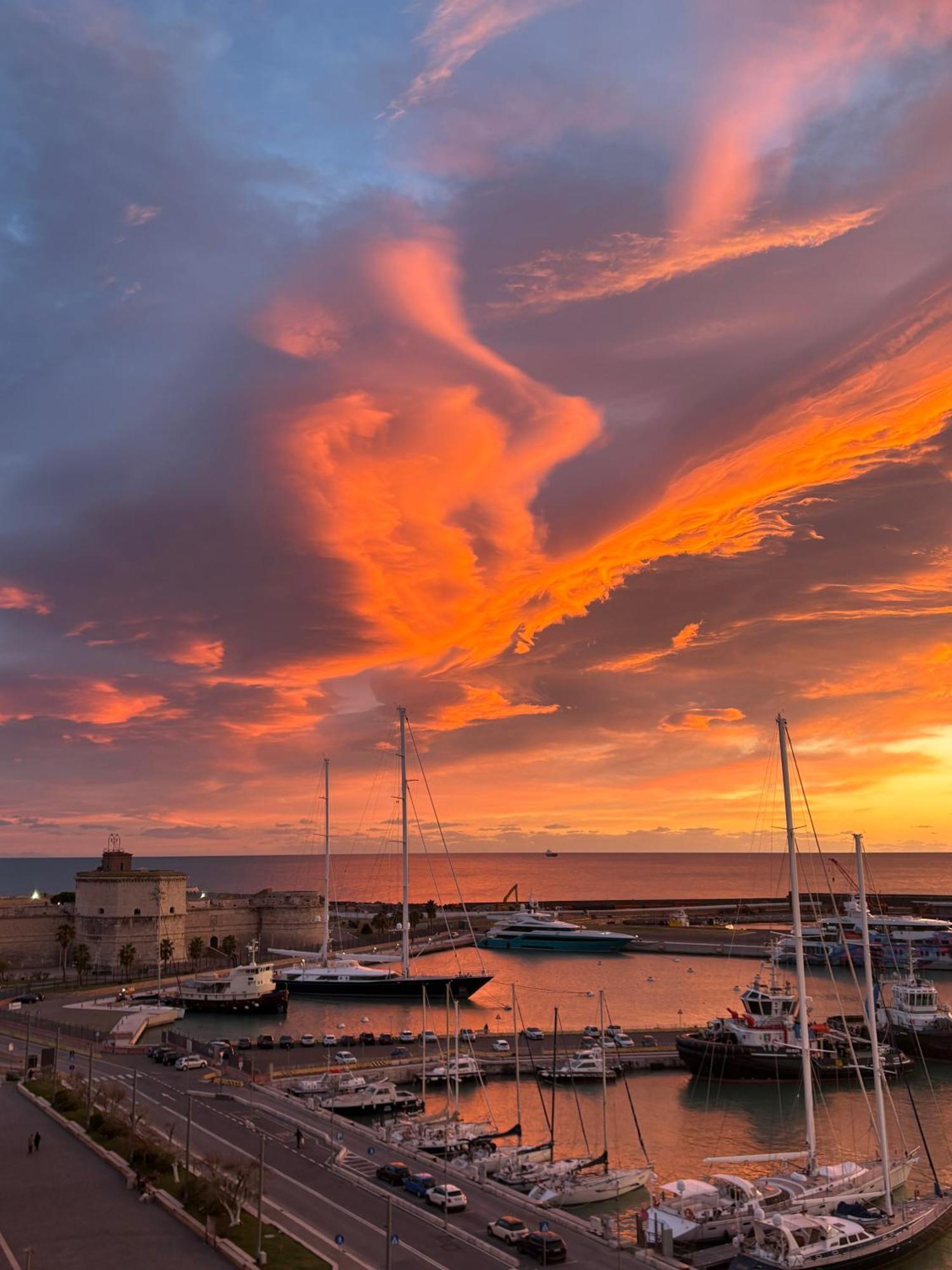 L'Onda Affittacamere Civitavecchia Eksteriør bilde
